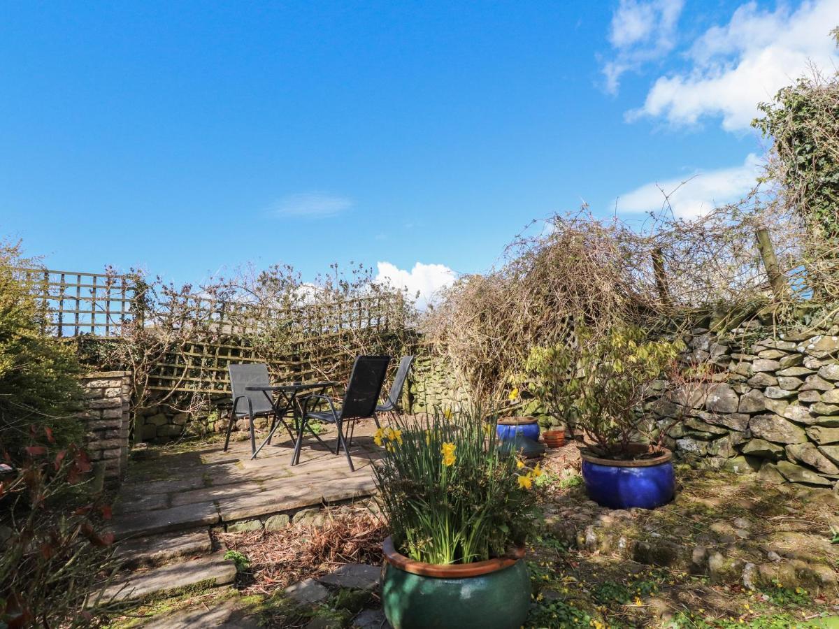 Beehive Cottage Bentham Exterior photo