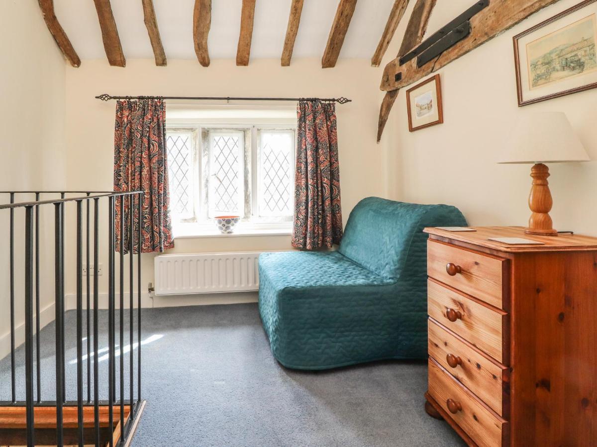 Beehive Cottage Bentham Exterior photo